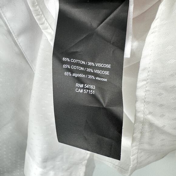 Karl Lagerfeld Paris pearl snap textured button down shirt in white Size XXL - Picture 5 of 12